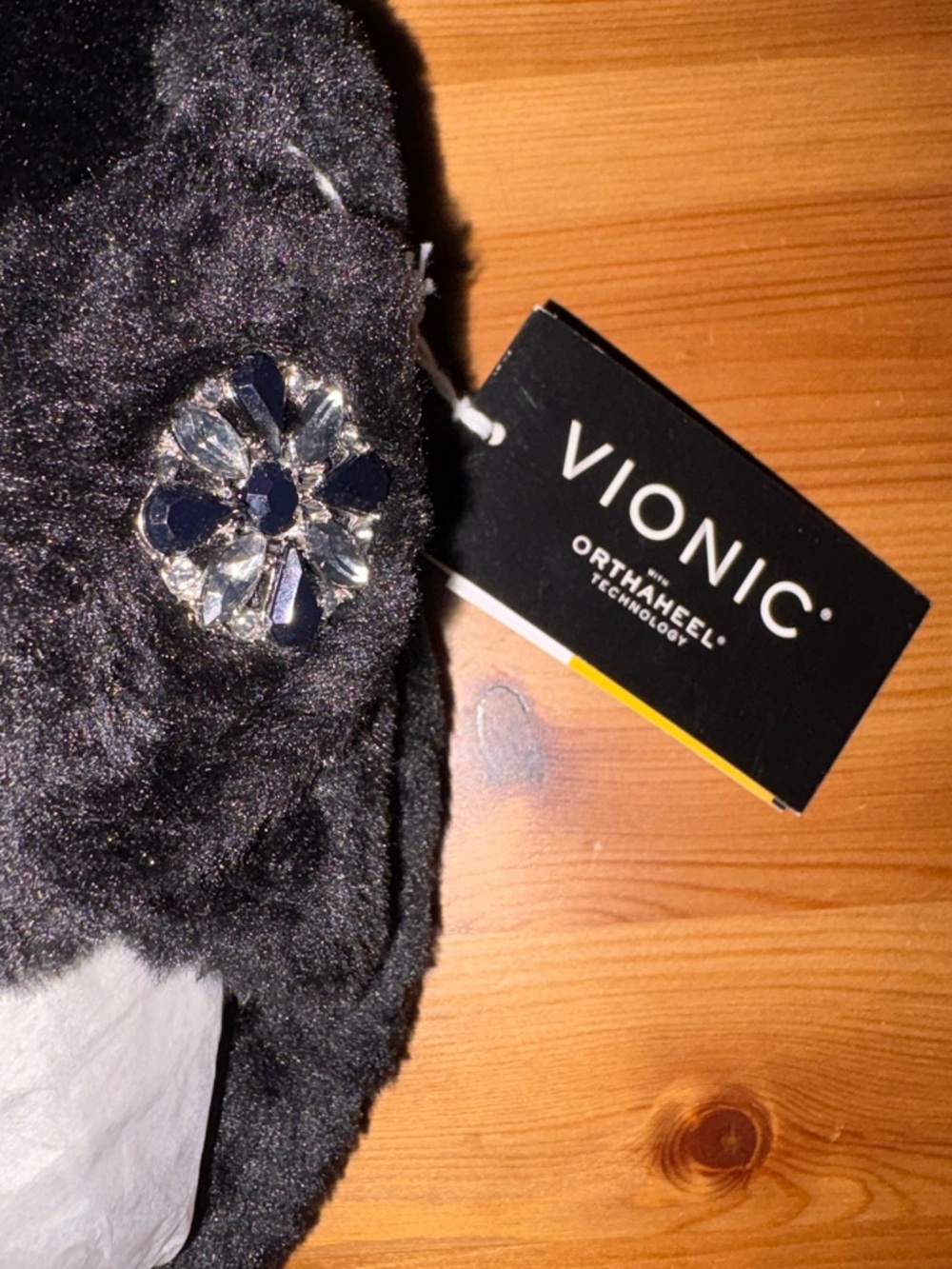 Vionic RelaxLux Black Faux Fur Jeweled Strap Slip-on Slippers Size 7 NWB - Picture 9 of 16